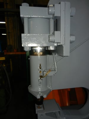 6" x 6" x 1/2" Hill-Acme #6, hydraulically operated ironworker, 95 ton, 15 HP - Image 5