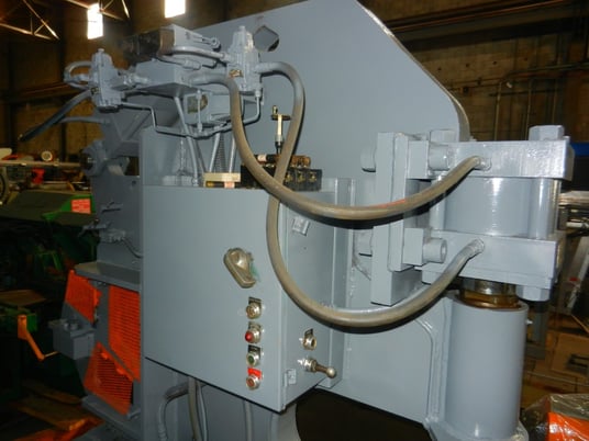 6" x 6" x 1/2" Hill-Acme #6, hydraulically operated ironworker, 95 ton, 15 HP - Image 7
