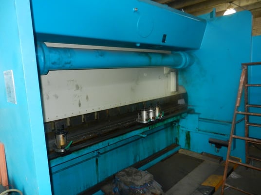 165 Ton, Adira #QHD-15040, 2-Axis CNC hydraulic press brake, 13' overall, 124" between housing, 6.3" stroke - Image 6