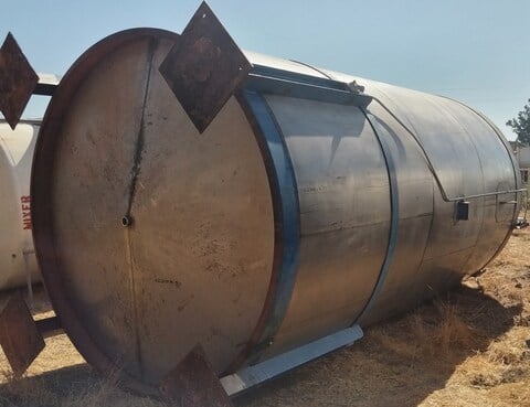 4500 gallon Stainless Steel Vertical Tank, Agitated, 7' 6" diameter x 14' straight side, 2 HP, 208-230/460 - Image 4