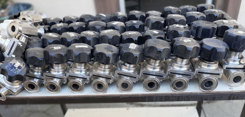 1" Aquasyn, Diaphragm Valve, Stainless Steel, Tri Clamp - Image 1