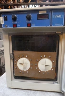 VWR #1520, Benchtop Incubator, 15" x 15" x 15" deep Chamber, 5000 watts, 120 V - Image 3