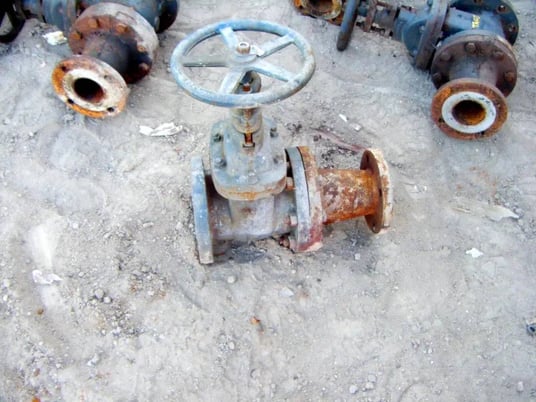 4" Nibco, body gate valve with 3" reducer - Image 10