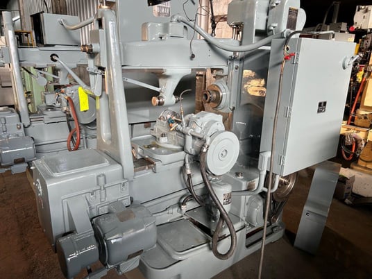 Barber-Colman #16-16, horizontal gear hobber, 16" workpiece diameter, 5" hob diameter, 1.25" arbor - Image 5