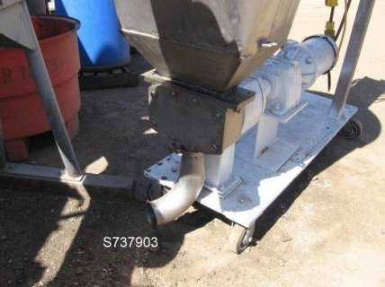 260 GPM, Apv Crepaco #R6, Stainless Steel positive displacement pump, 5 HP, 3.5" inlet, 9" outlet - Image 2
