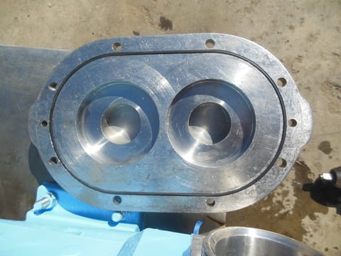 Waukesha #130, Waukesha Steel positive displacement pump, 2 HP, 3" inlet/outlet, mounted on cart - Image 3