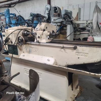 4.5" x 36" Pratt & Whitney #C-1804, thread milling machine, collet style headstock, s/n #286 - Image 2