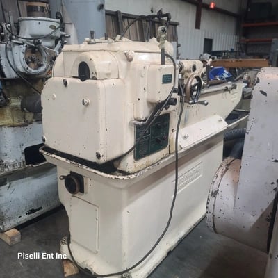 4.5" x 36" Pratt & Whitney #C-1804, thread milling machine, collet style headstock, s/n #286 - Image 4