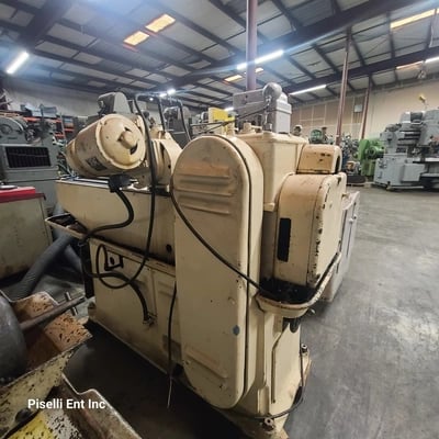 4.5" x 36" Pratt & Whitney #C-1804, thread milling machine, collet style headstock, s/n #286 - Image 8