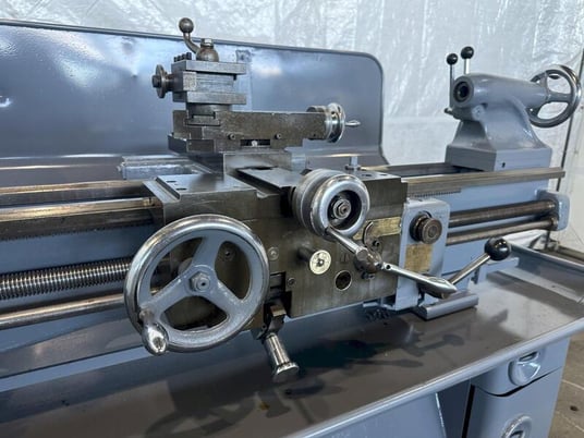 13" x 36" Clausing Colchester #13, engine lathe, 1-3/4" hole thru spindle, 40-1800 RPM, tailstock, 6" 3-Jaw - Image 8