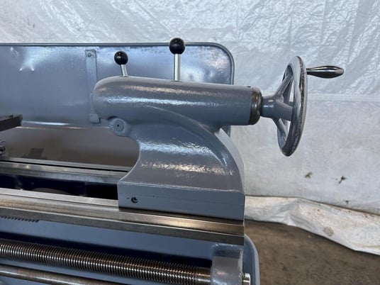 13" x 36" Clausing Colchester #13, engine lathe, 1-3/4" hole thru spindle, 40-1800 RPM, tailstock, 6" 3-Jaw - Image 10