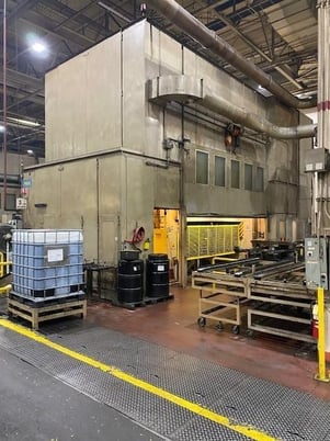 1100 Ton, Fukui #TTD1100T2, straight side transfer press, 11.8" stroke, air clutch, 1990' s - Image 1