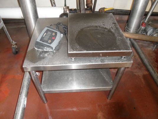 Ohaus #ES-Series, Platform Scale, 24" x 30" - Image 1