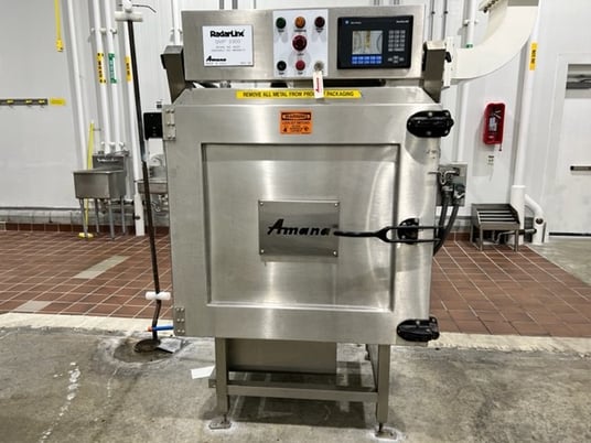 Amana #QMP-2300, Batch Microwave, 36" diameter x 32" deep, 31" diameter turntable, 480V, 2000 - Image 1