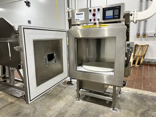Amana #QMP-2300, Batch Microwave, 36" diameter x 32" deep, 31" diameter turntable, 480V, 2000 - Image 3