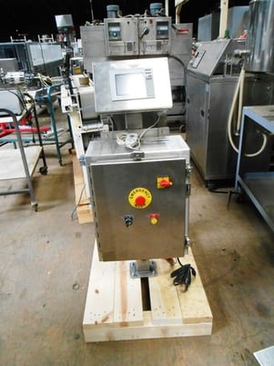 Keyence #CV-551, Barcode Reader w/camera & stand - Image 2