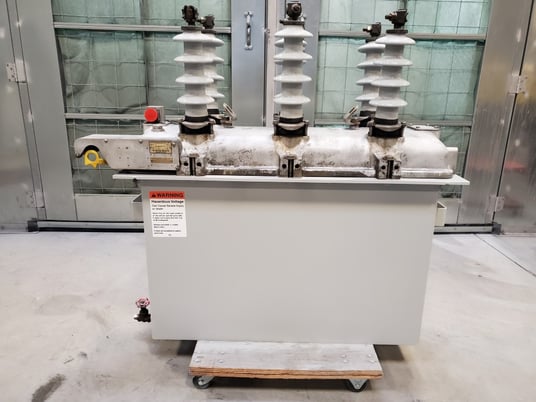 38 KV Mcgraw Edison Edison, 3 phase, 400 amp continuous, 6000 amp interrupt, hydraulic, automatic (3 - Image 7