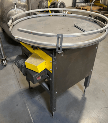 36" Stainless Steel accumulation table, guide rails, side mounted gearhead motor - Image 2