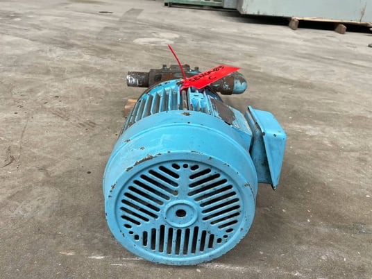 30 GPM @ 250 psi, Viking #HL495M, Internal Gear Pump, 1.5" inlet/outlet, -40 to 350 F temperature, 3 HP - Image 9