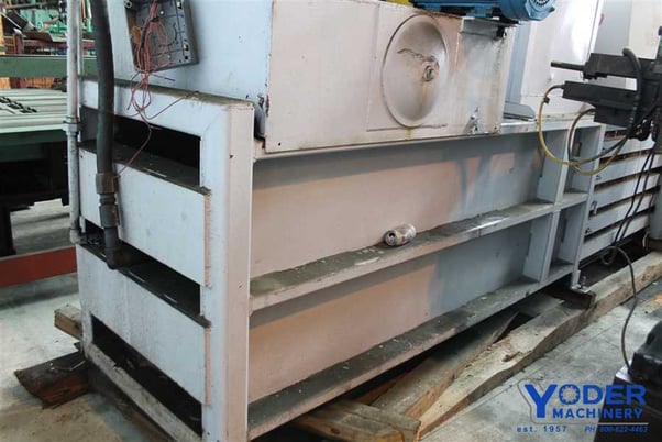 International Waste Industries, paper / cardboard baler - Image 6