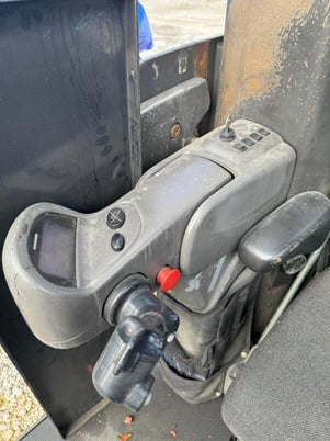 1400 lb. Raymond #SA-CSR30T, electric forklift, Precision Mark II Electric battery charger - Image 7