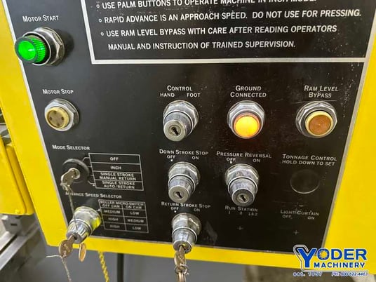 55 Ton, Pacific #JL55-8, hydraulic press brake, 8' overall, 78-3/4" between housing, 6" stroke, 6" throat - Image 9