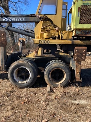 Reed-Prentice #D100, Knuckleboom loader - Image 3