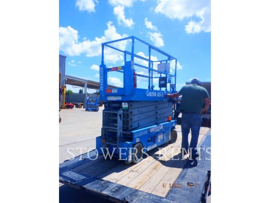Genie #3232E, Scissor Lift, 32' lift height, 2015 - Image 1