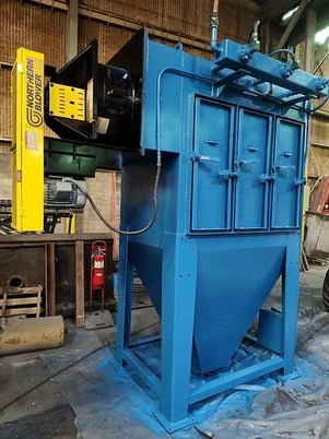 17" Wheelabrator #A3-44873, newer style multi-table machine, (1) 25 HP wheel, dust collector, 2004 - Image 5