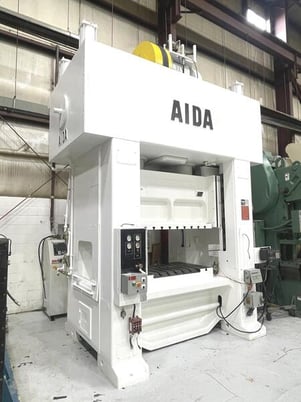 200 Ton, Aida #NL2-200, straight side mechanical stamping press, 8" stroke, 23.7" Shut Height, 1986 - Image 2