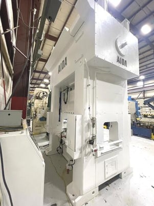 200 Ton, Aida #NL2-200, straight side mechanical stamping press, 8" stroke, 23.7" Shut Height, 1986 - Image 4