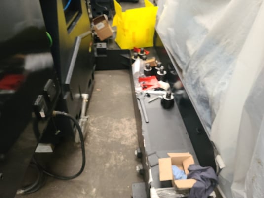 DN Solutions(Doosan) #4500, 40" x18"table, 8000 RPM, #40 taper, 30 automatic tool changer, Fanuc Oi, thru - Image 3