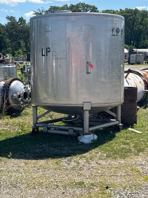 1160 gallon Stainless Steel tank, flat top & bottom - Image 3