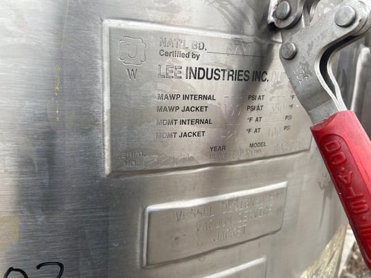 140 gallon Lee, Stainless Steel jacketed tank, 36" dia. x 34" straight side, 100 psi/FV, 1996 - Image 2