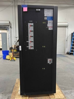 Eaton, 93PM-100 IAC-D, distribution cabinet, 208/480 V.AC, with (5) 225 amp subfeed breakers - Image 1