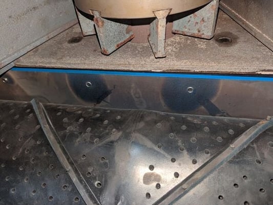Rubber Belt Tumble Shot Blast System - Image 3