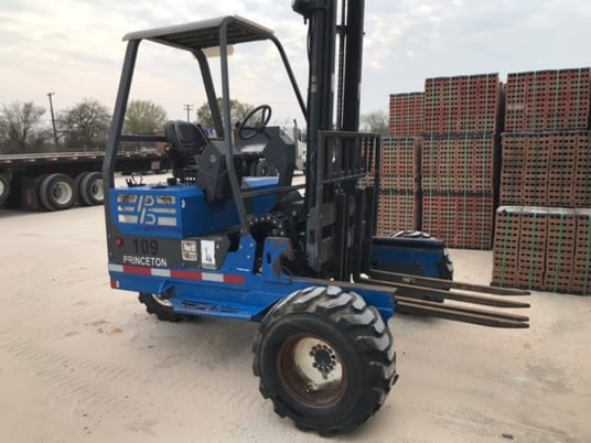 5000 lb. Princeton #PB50, truck mounted forklift, 4 cylinder diesal engine, 110" lowered mast height, 2006 - Image 5