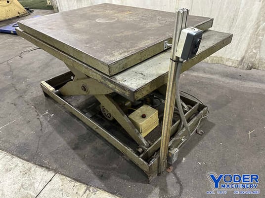 Hydraulic scissor lift table, 30" W x 60" L - Image 1