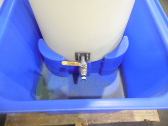 General Electric #NX122, Betz Spectrus, 80 gallon poly cylinder CDS tank w/spill container - Image 9