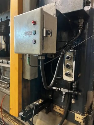 300 Ton, Minster #E2-300, straight side double crank press, 6" stroke, 32" Shut Height, 6" adj., 60" x36"bed - Image 9