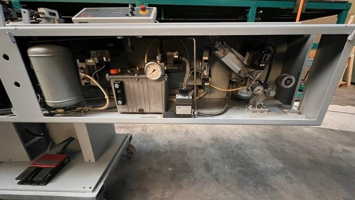 Lisec #LBH-25V, automatic butyl extruder, 2008 - Image 5