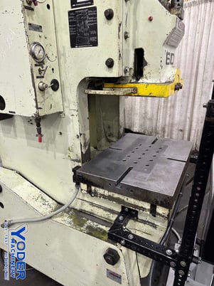 60 Ton, Komatsu #OBS60, OBI press, 4.72" stroke, 11.81" Shut Height, 2.76" power adjustment, 70 SPM, 1984 - Image 2