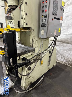 60 Ton, Komatsu #OBS60, OBI press, 4.72" stroke, 11.81" Shut Height, 2.76" power adjustment, 70 SPM, 1984 - Image 6