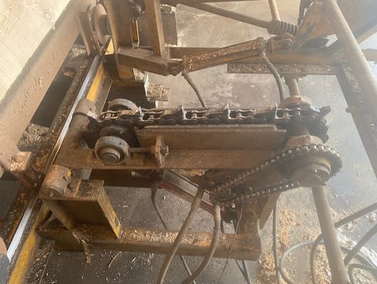Edmiston, 4 Head Block Circular Sawmill, Running daily, 1987 - Image 8