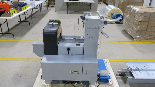 Suntech #30-300, horizontal flow wrapper, programmable touch screen Control, 2021 - Image 3