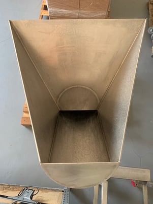 Corenco #M8E, disintegrator mill, gravity fed disintegrator/hammermill/grinder, 5 HP, VFD controller - Image 5