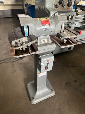 Rockwell #438-02-314-0582, Carbide Tool Grinder, 6" x 1" wheel, 7-1/4" x 12-3/4"table - Image 1