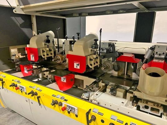 Weinig #Unimat-23-EL, feed through moulder, 8-head, 9-1/16" x 6-5/16" capacity, digital read out, 2003 - Image 6