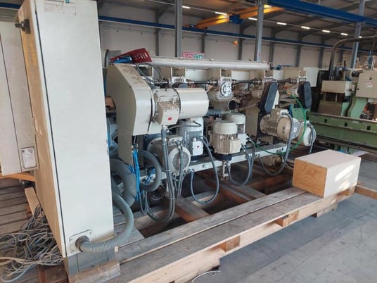 Weinig #Unimat-23-EL, feed through moulder, 6-head, 9-13/16" x 3-1/8" capacity, 2" spindle diameter, 20-118 - Image 4