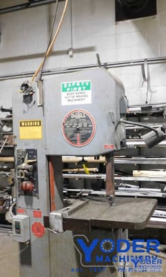 20" x 13" DoAll #2013-V, vertical band saw, 24" x24" table, 154" x1" blade, 3 HP, work light, 1985 - Image 3
